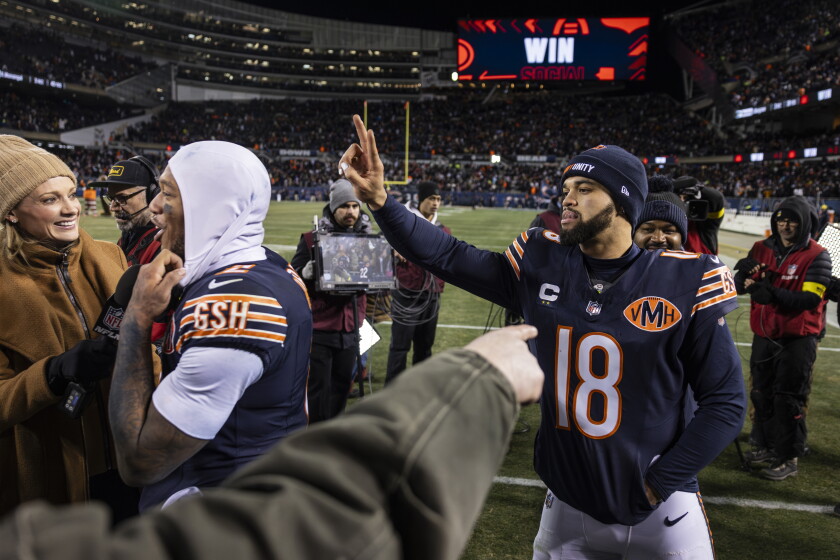 BEARS-122125-43.jpg