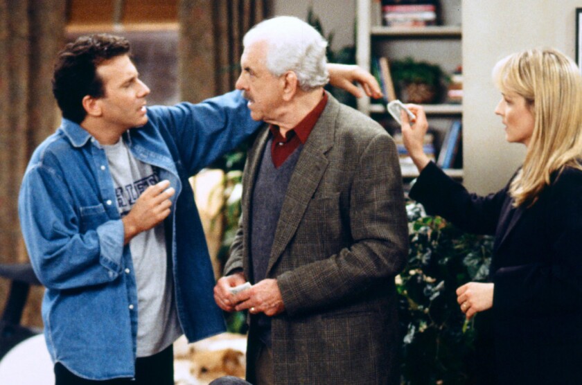 Louis Zorich (center) with his TV son and daughter-in-law Paul Reiser and Helen Hunt on “Mad About You.” | NBC