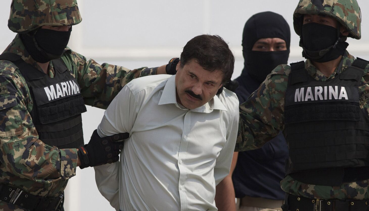 NextImg:‘El Chapo’ son extradited to Chicago to face drug conspiracy charges