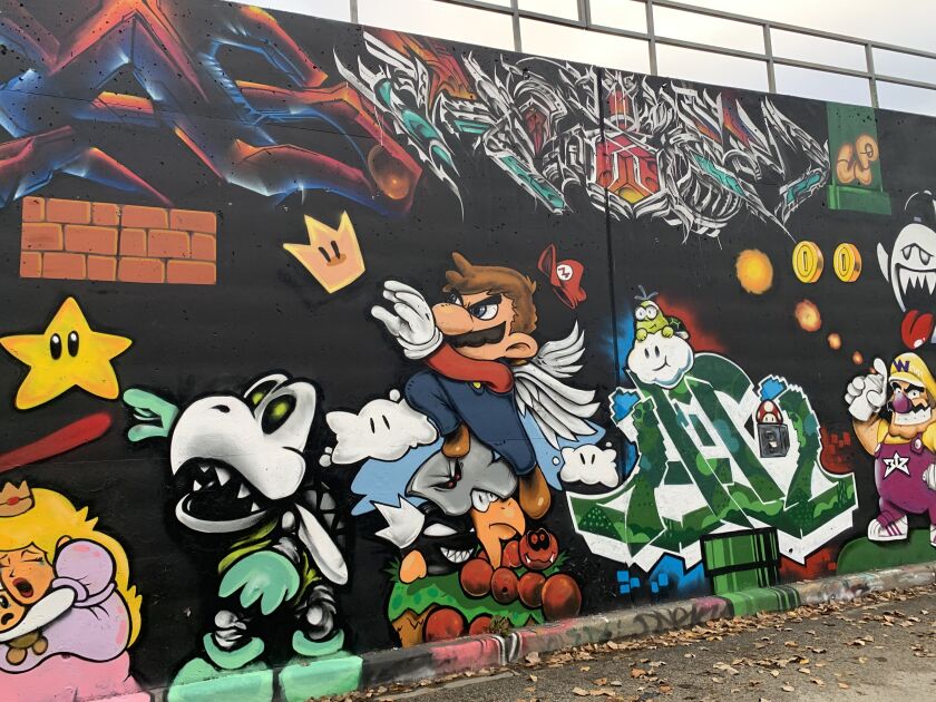 Footage from the Super Mario Bros. video game franchise. Among the artists: HateK 312, Werm, DTeK, Reps, Avel, Viril the Mouse and Devise.