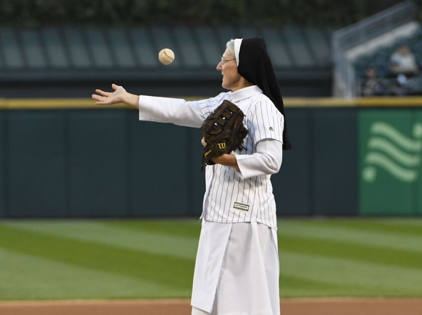 White Sox Charities on X: Last night @whitesox wives hosted 30 girls from  @MercyHome for a fun night at the ballpark. And it wasn't just a baseball  game - the night included