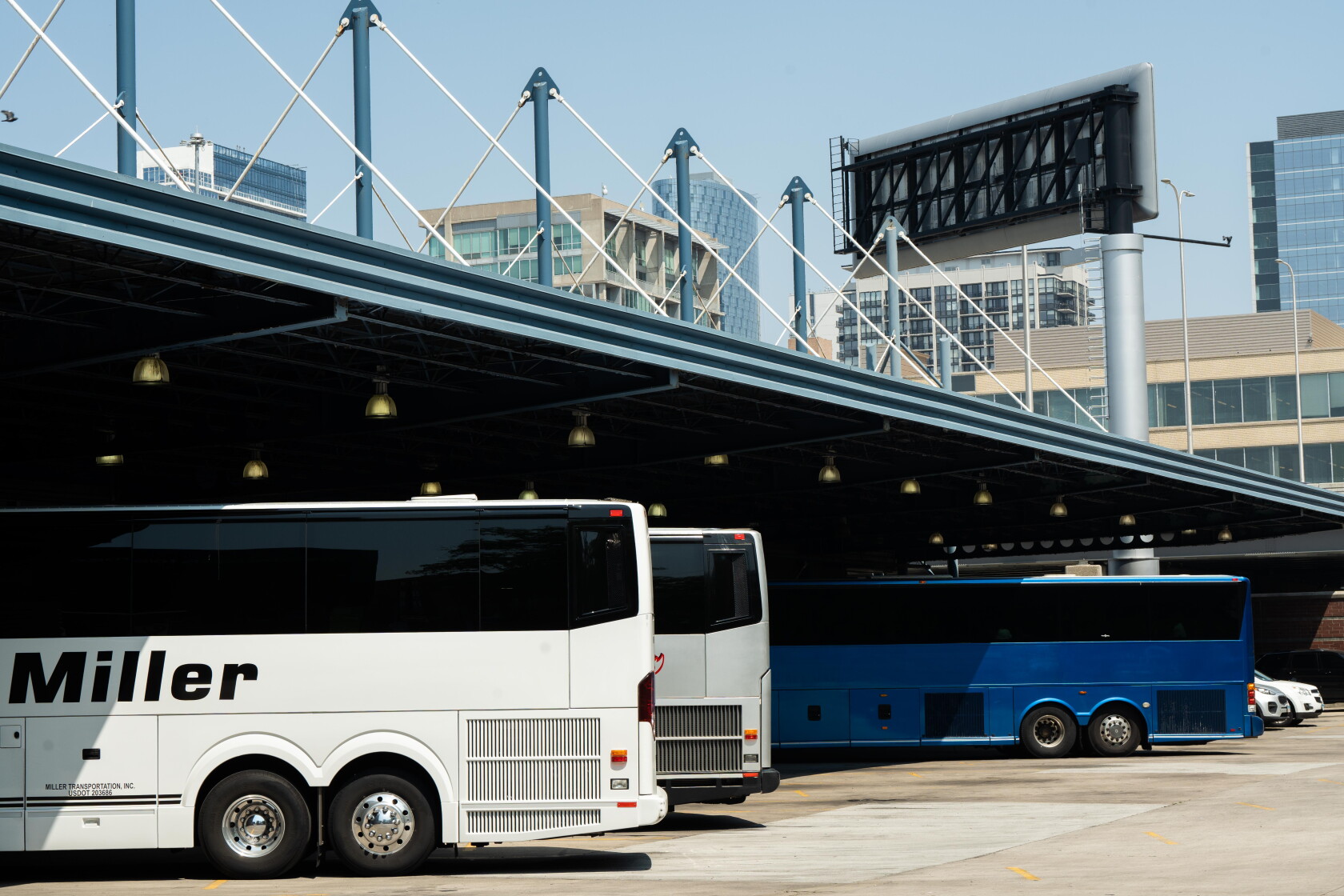 City steps toward securing cash to buy South Loop Greyhound station ...