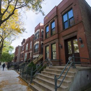Row of apartments and homes on Flournoy Street in Little Italy. | Tyler LaRiviere/Sun-Times