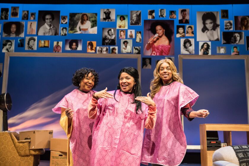Jacqueline Williams, Linda Bright Clay and Camille Robinson star in “A Wonder in My Soul” at Victory Gardens. (Photo: Liz Lauren)