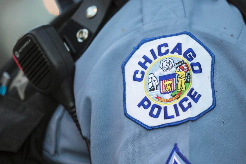 Police said the suspects fled the scene on foot in each case after taking mobile phones from victims. <br/>