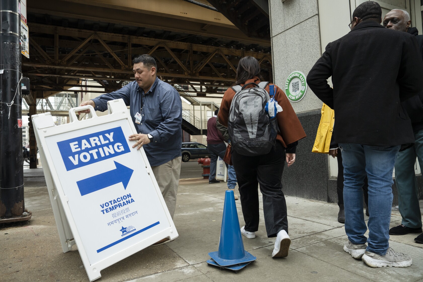 Abren sitios de votación temprana en el Loop para las elecciones ...