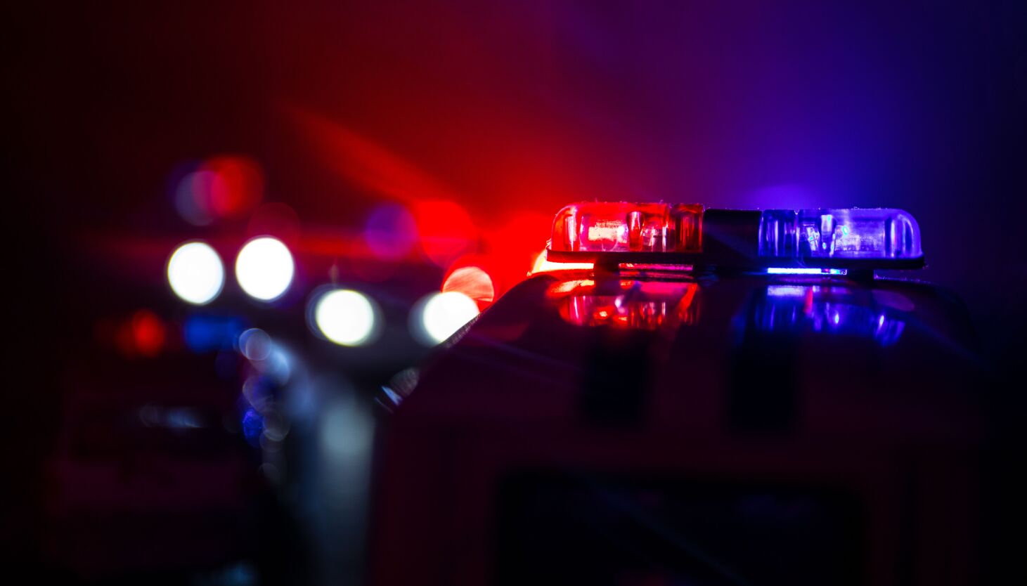 NextImg:5 people robbed at gunpoint in Goose Island