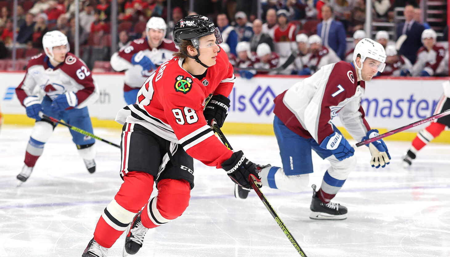 Connor Bedard continues heating up in Blackhawks’ win over Avalanche Connor Bedard continues heating up in Blackhawks’ win over Avalanche