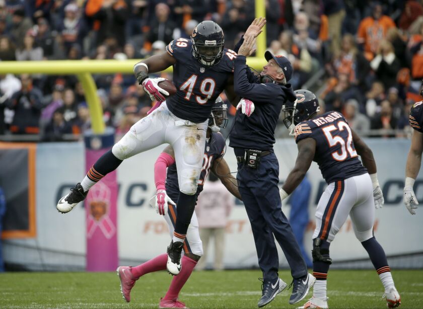 Sam Acho (49): “There’s a bunch of guys in the NFL that need Jesus.” | AP