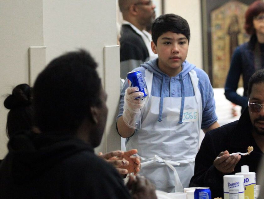 FEAST_112715_1_600x452.jpg