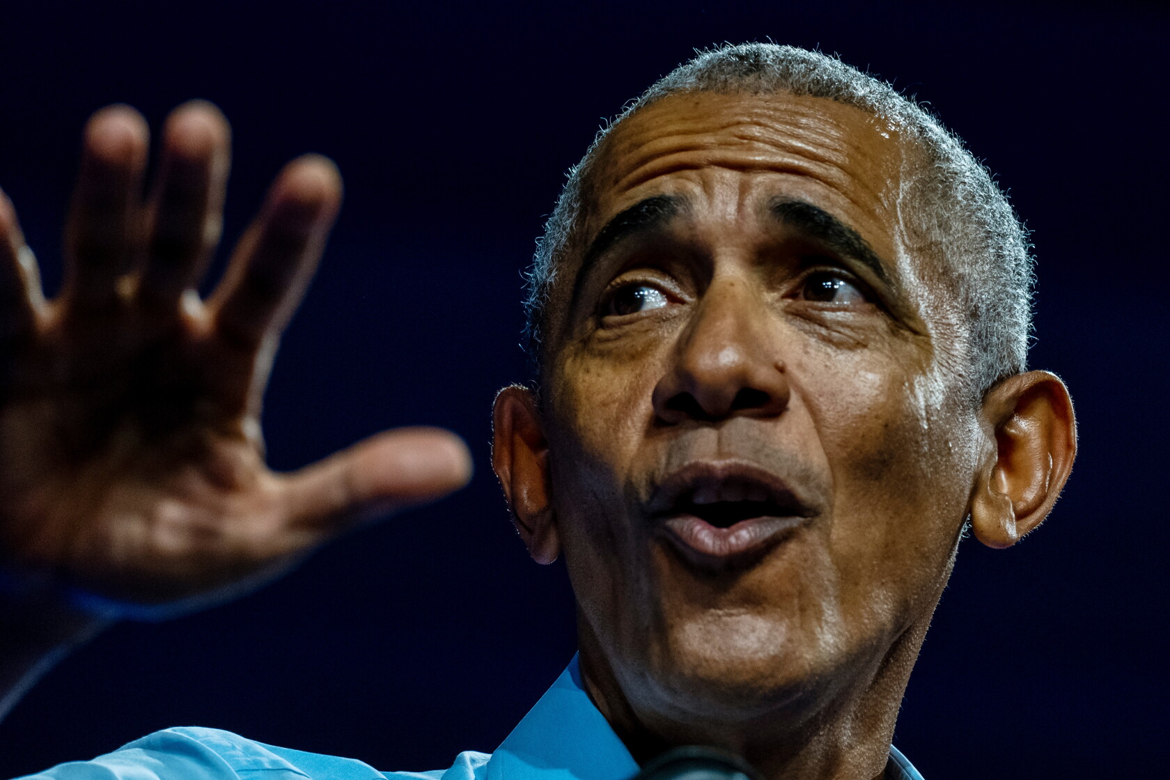 Obama Condemns Administration Effort to Strip Ilhan Omar of Citizenship
