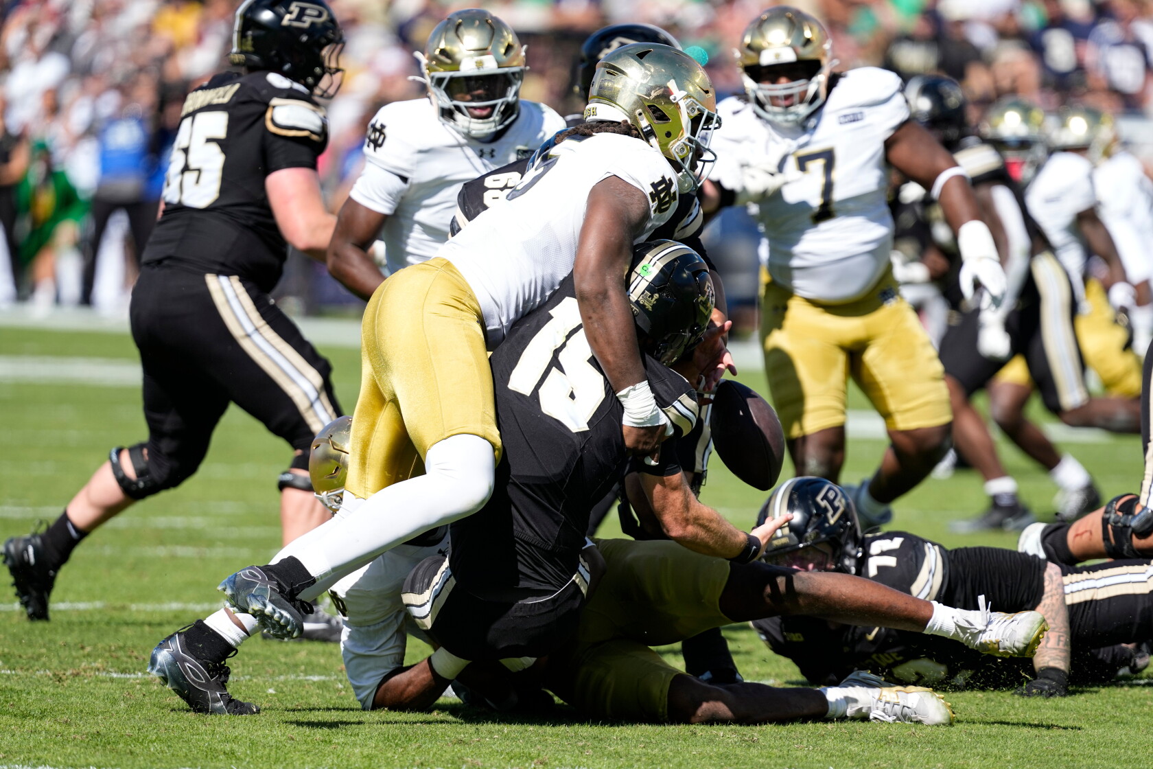 Number Corner Clock No. 3 Notre Dame's top-ranked defense will get a test at North Carolina ...