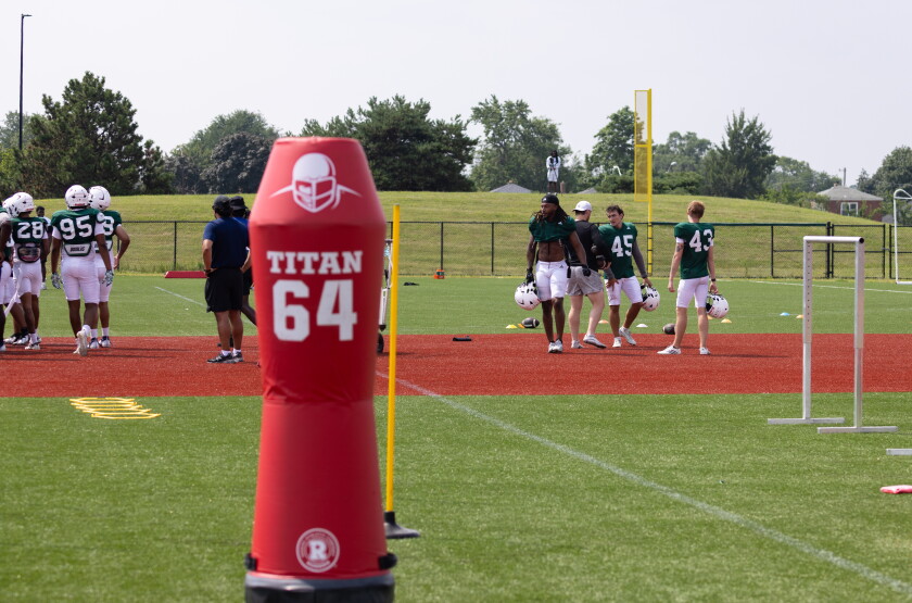 CSUFOOTBALL_260806-013.jpg