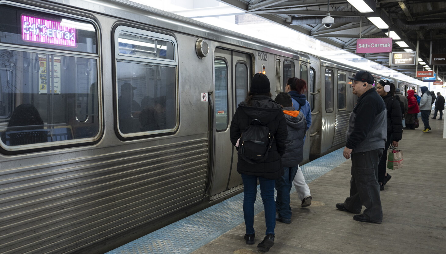 Suspect in fatal Loop Pink Line shooting charged with first-degree ...