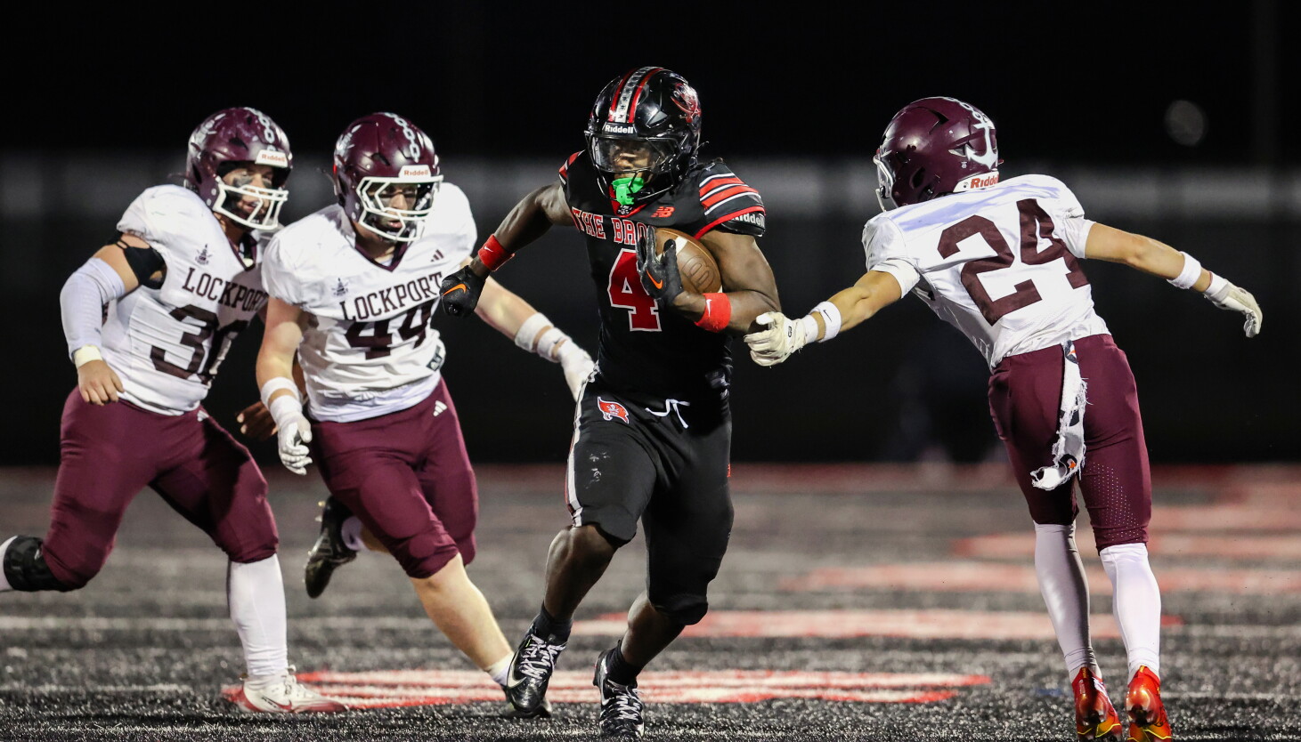 Intense, underrated Oklahoma State recruit TJ Lewis powers Bolingbrook past Lockport