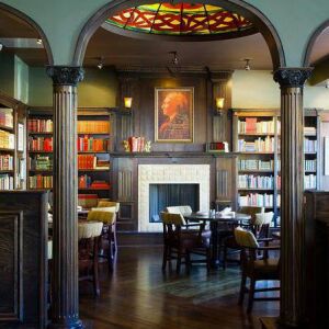 Lady Gregory’s, 5260 N. Clark St. | Facebook