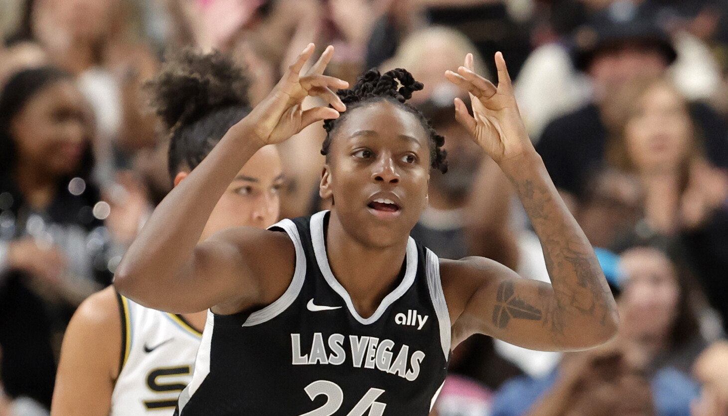 Aces extend their winning streak to 15 against shorthanded Sky Aces extend their winning streak to 15 against shorthanded Sky