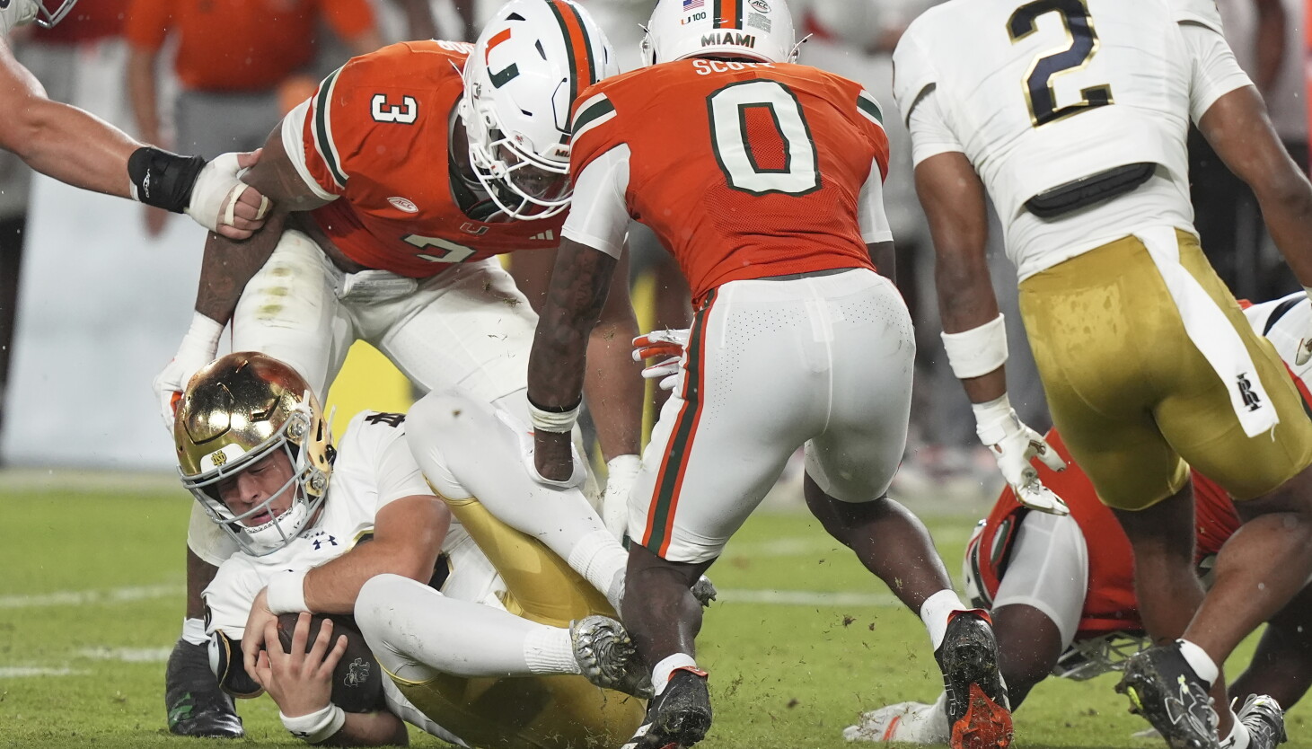 CJ Carr throws for 221 yards and two touchdowns, but Notre Dame falls at Miami CJ Carr throws for 221 yards and two touchdowns, but Notre Dame falls at Miami