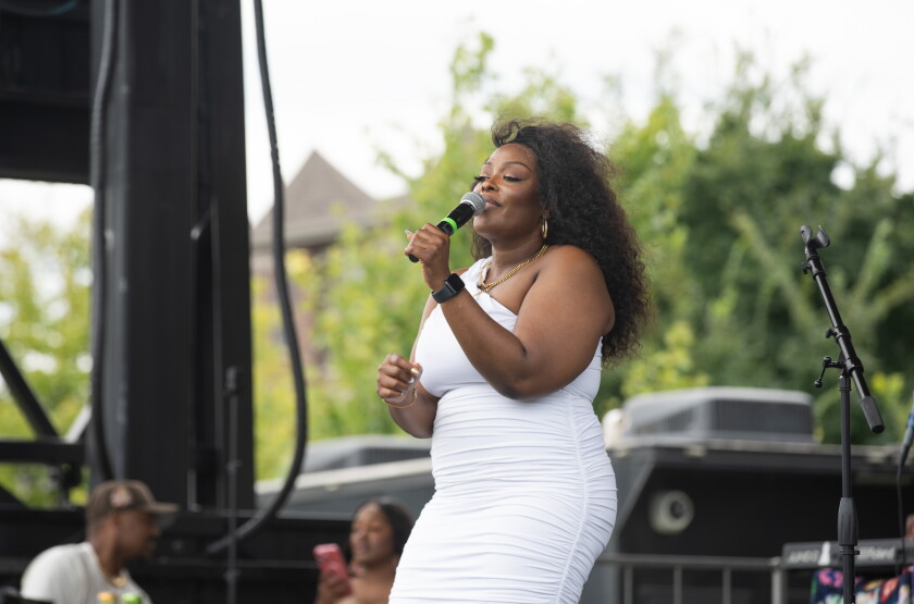BLACKANDBRONZE_260831-16.jpg