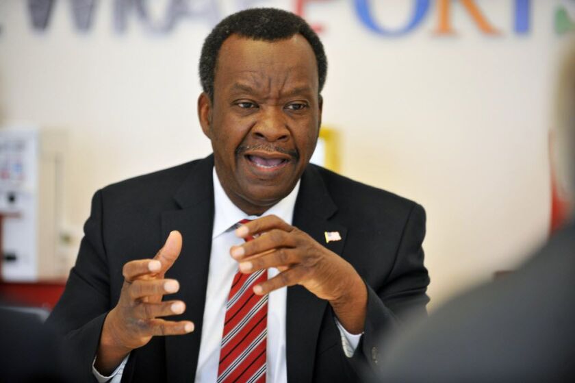 <small><strong>Mayoral candidate Willie Wilson talks to the Chicago Sun-Times Editorial Board. | Al Podgorski/Sun-Times Media</strong></small>