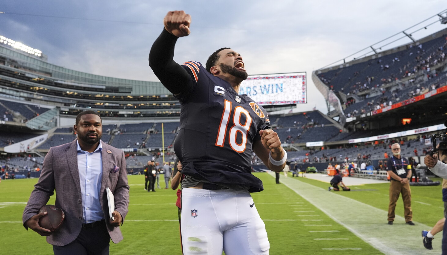 Dicey’s Pizza in West Town offers free pizza if Bears QB Caleb Williams throws for 4 touchdowns again Dicey’s Pizza in West Town offers free pizza if Bears QB Caleb Williams throws for 4 touchdowns again