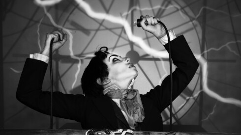Frankenstein -Sarah Fornace as Victor Frankenstein - photo by Drew Dir.jpg