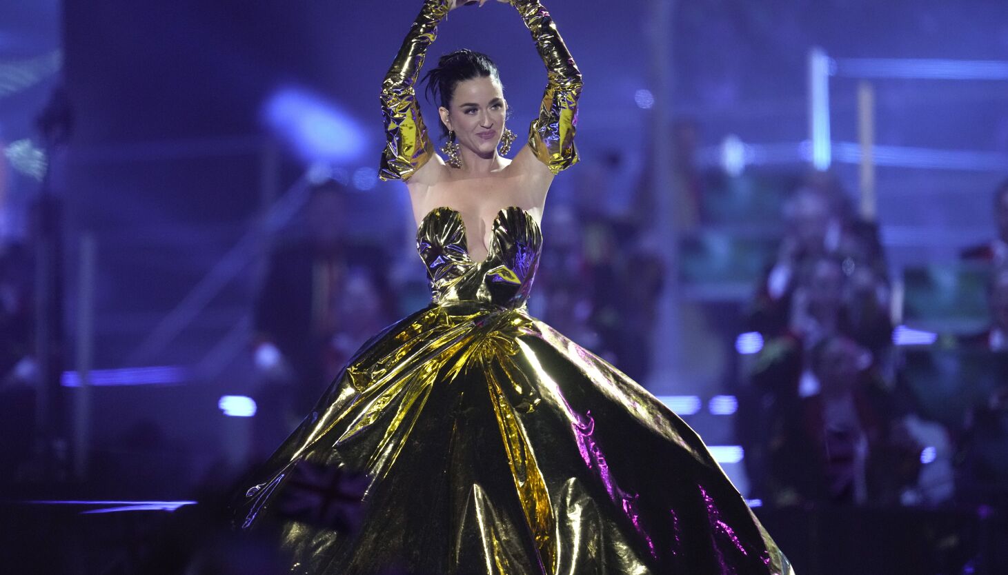 NextImg:Lionel Richie, Katy Perry headline royal coronation concert