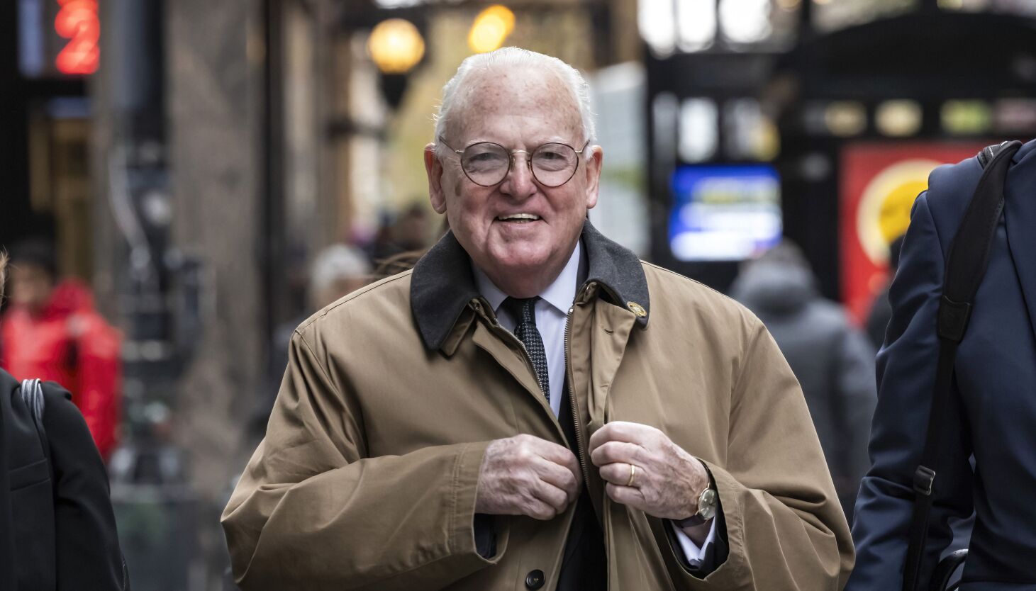 NextImg:Burger King owner’s ‘gut feeling’ told him he should have hired Ed Burke’s law firm