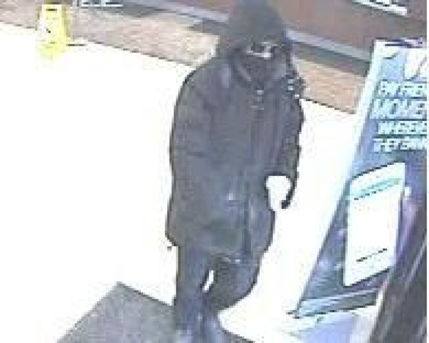 Surveillance image of the man who robbed a Chase Bank branch Jan. 4 at 5134 N. Clark St. | FBI