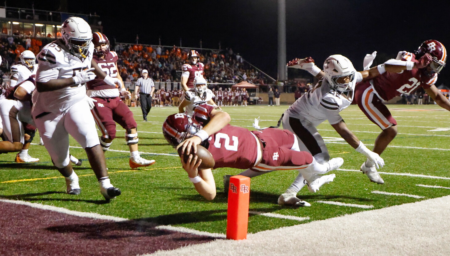 Mountable Mini Clock A freshman steals the show: Quarterback Sam Holcomb leads Brother Rice ...
