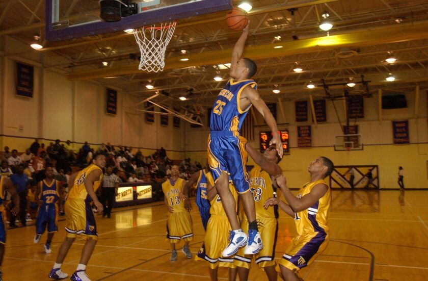 Derrick Rose playing for Simeon.