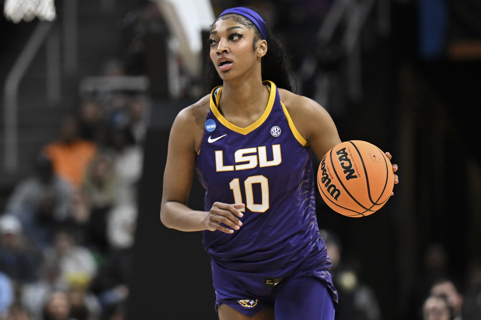 LSU star Angel Reese declares for WNBA Draft, says, 'I didn't want to ...
