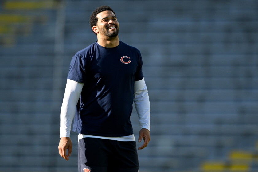 GREEN BAY, WISCONSIN - OCTOBER 11: Caleb Williams #18 of the Chicago Bears warms up prior to the game against the Green Bay Packers at Lambeau Field on October 11, 2026 in Green Bay, Wisconsin. (Photo by Daniel Bartel/Getty Images) ORG XMIT: 776511758
