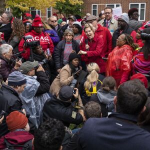 Presidential candidate U.S. Sen. Elizabeth Warren (D-MA) joins striking Chicago Teachers Union and SEIU Local 73 members for a speech on the picket line outside Oscar DePriest Elementary School on the West Side, Tuesday morning, Oct. 22, 2019.