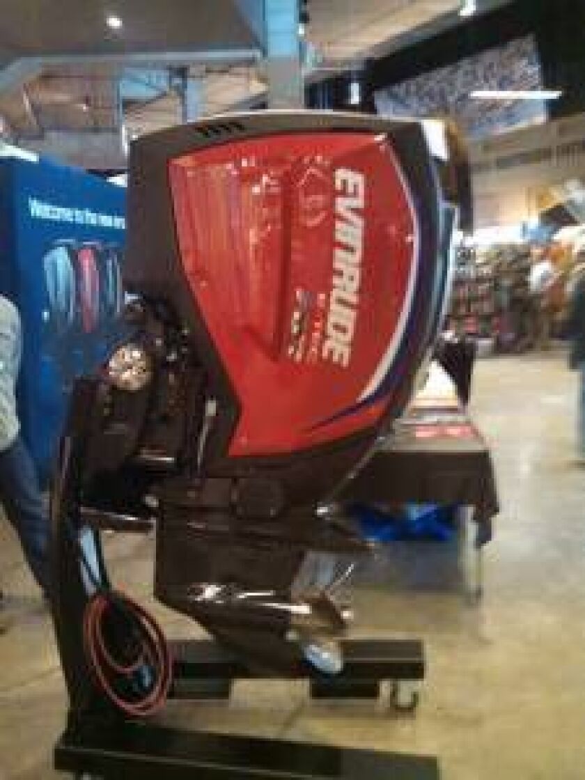 muskieexpo01_09_15evinrude_450x600.jpg