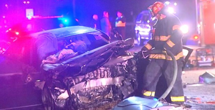 Authorities investigate after a fatal car wreck in Des Plaines late Thursday. | Network Video Productions