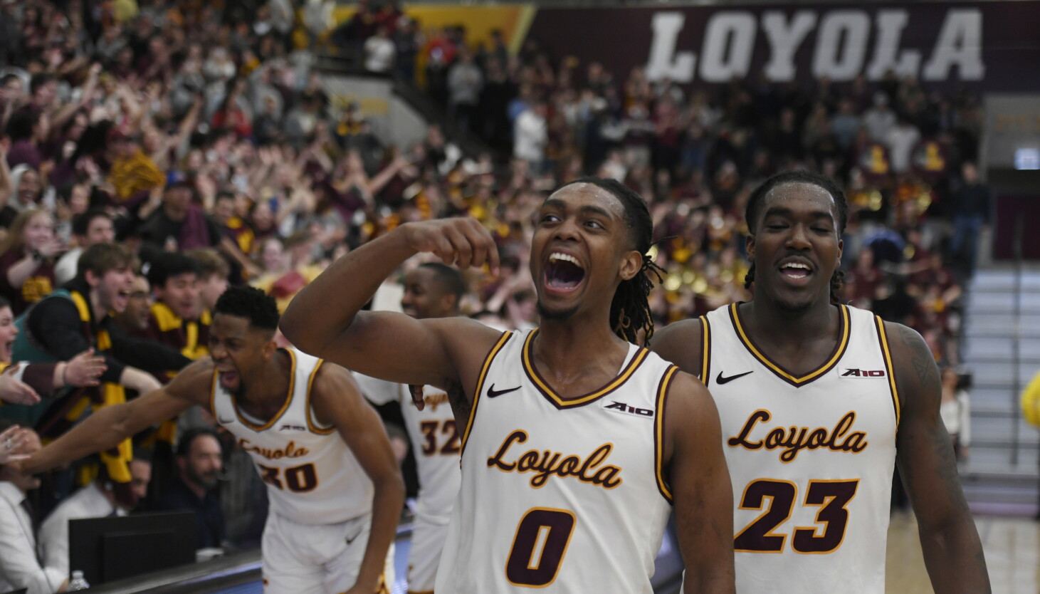 Laylol Notepad Beat Loyola beats No. 21 Dayton behind Des Watson's 24 points - Chicago Sun ...