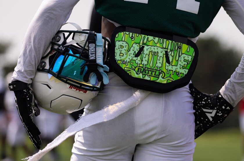 CSUFOOTBALL_260806-012.jpg