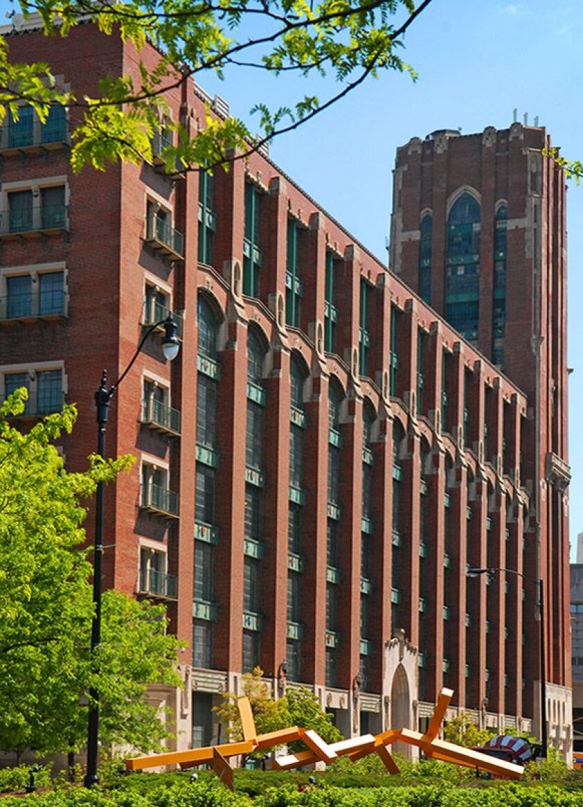 350_E._Cermak.jpg