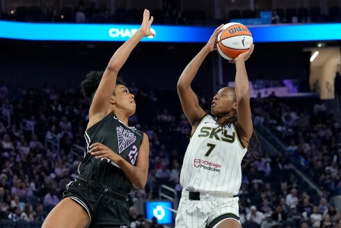 Chicago Sky v Golden State Valkyries