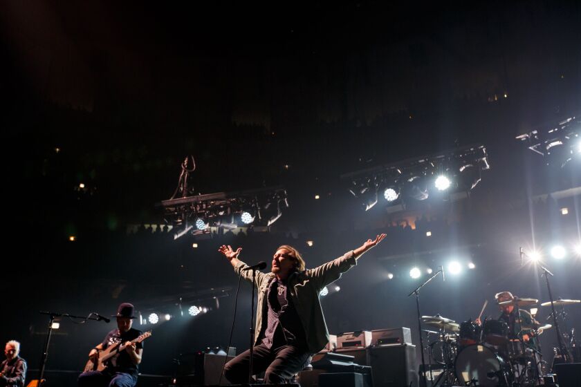 Eddie Vedder and Pearl Jam rock the United Center on Tuesday night.