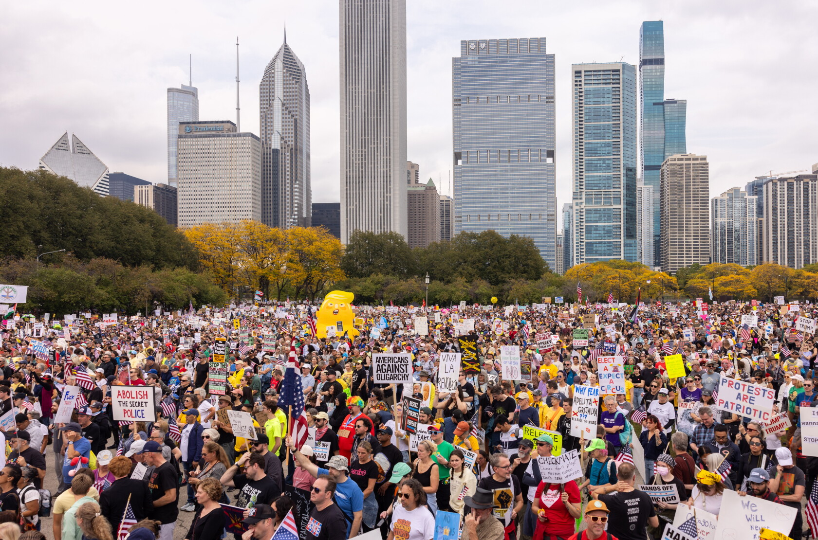 Chicago Rally 'No Kings' rally in downtown Chicago draws a huge crowd opposing Trump ...