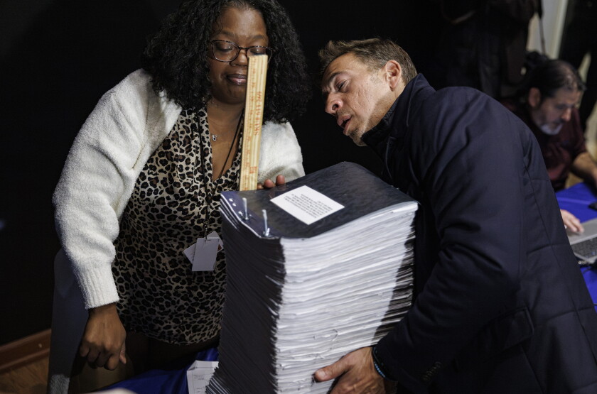 MAYORALFILINGS_261020-37.jpg