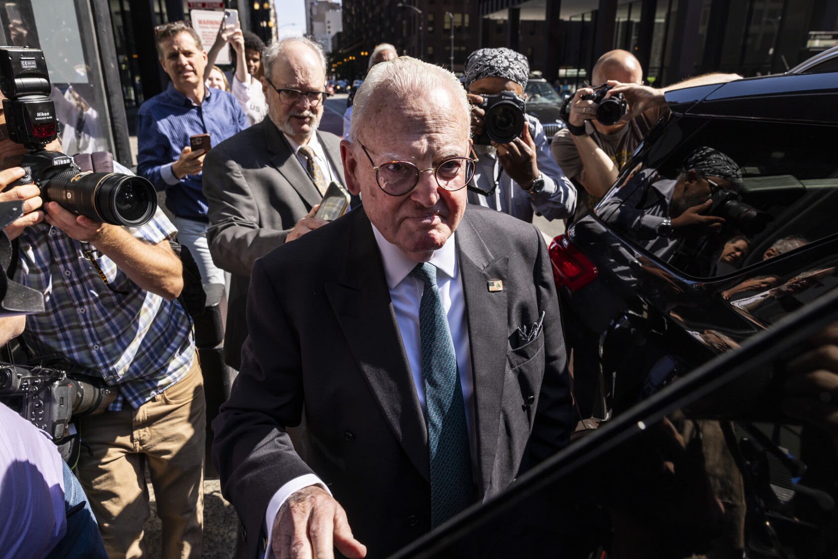 Captivating Court Should Consider Returning Burke To Jail, Judge Says Background in HD Captivating Court Should Consider Returning Burke To Jail, Judge Says Background in HD