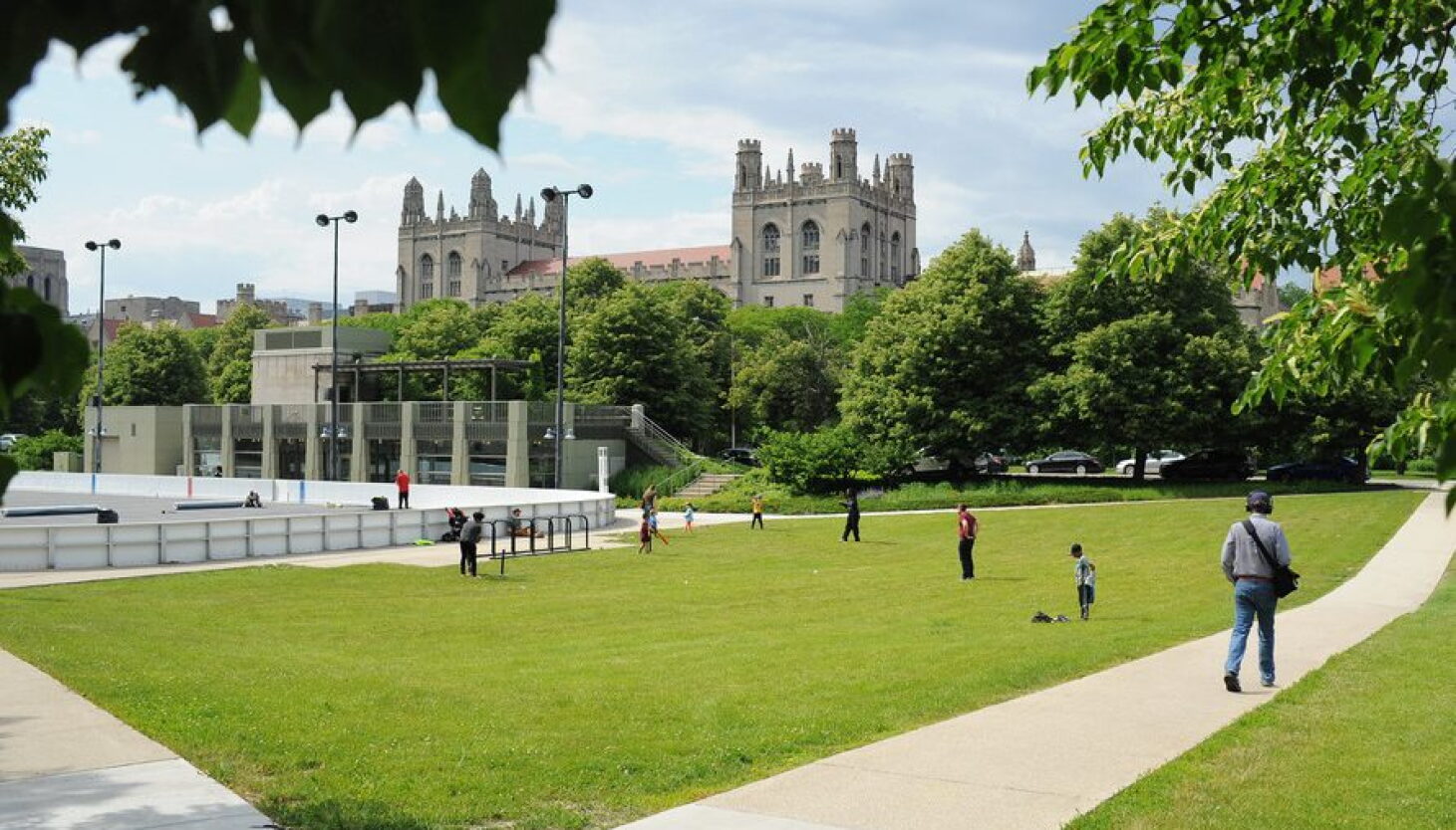 UChicago gets federal grant to expand U.S. semiconductor, chip production UChicago gets federal grant to expand U.S. semiconductor, chip production