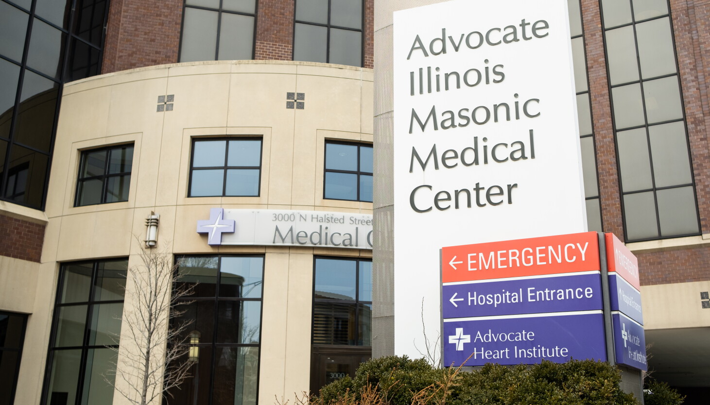 Lake View hospital kitchen reopens after license pulled for 'cockroach infestation,' other violations