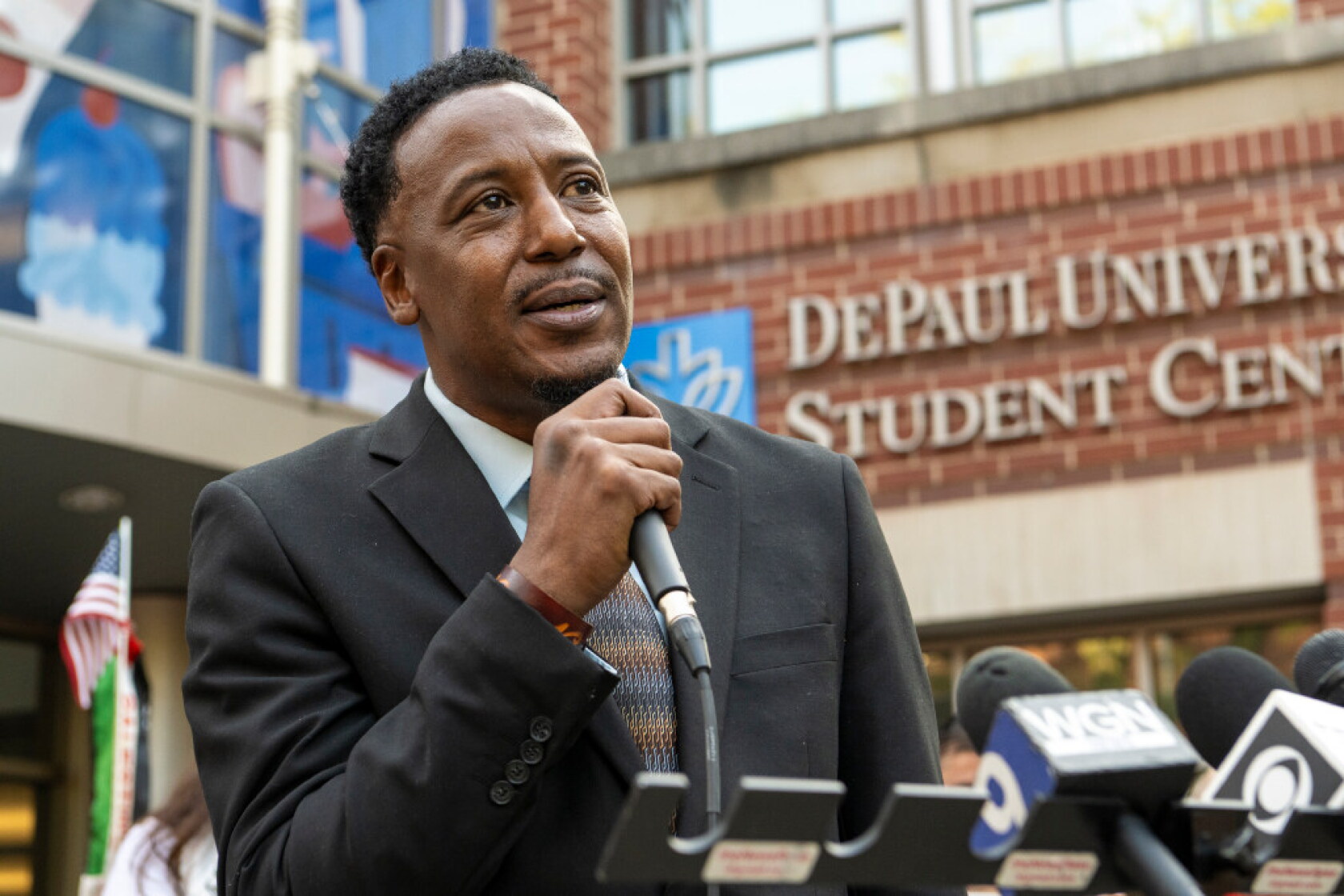 Terrence Df Security guard claims he was reassigned from DePaul for friendship with ...
