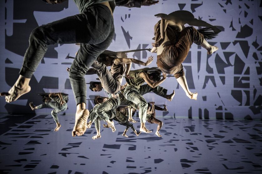 “Formosa,” performed by Cloud Gate Dance Theatre of Taiwan. | LIU Chen-hsiang