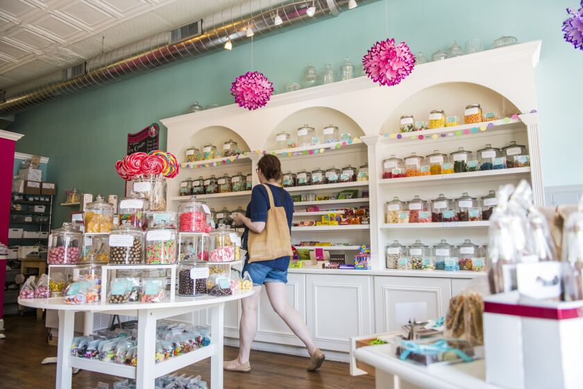 Amy’s Candy Bar in 4700 block of North Damen Avenue in Ravenswood. | Tyler LaRiviere/Sun-Times