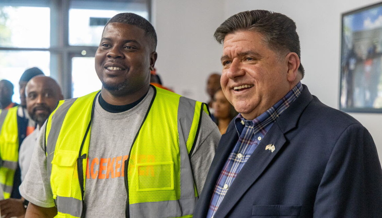 Gov. JB Pritzker posed for photo with anti-violence worker later charged in fatal Mag Mile smash-and-grab Gov. JB Pritzker posed for photo with anti-violence worker later charged in fatal Mag Mile smash-and-grab